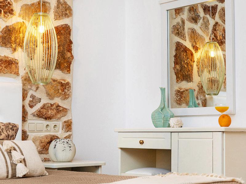 02EBE38E94CDA241C3C8ADF23F36D710