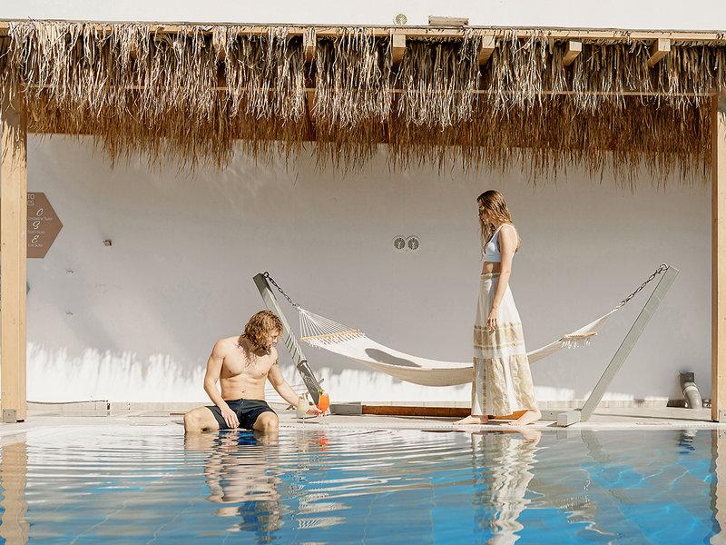 AE583E1F43E49AAF4A08D6F571B7A031