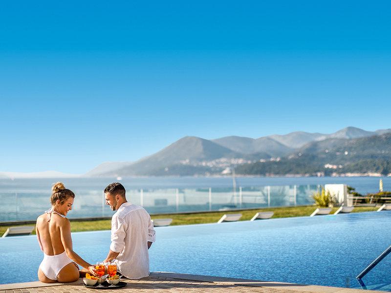 02A9244EFA1F112F33DA6C28B5D9CEAD