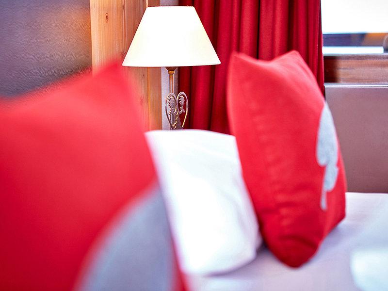 088FA7E2A1173D304F75D043C8EE8036