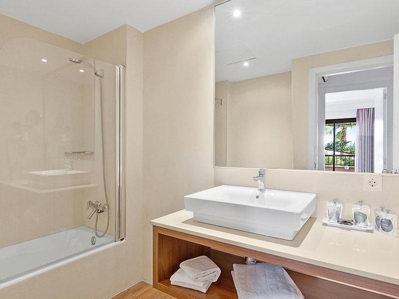 69E4DE6446CDDFCF5F30D2B41BD9B1EE