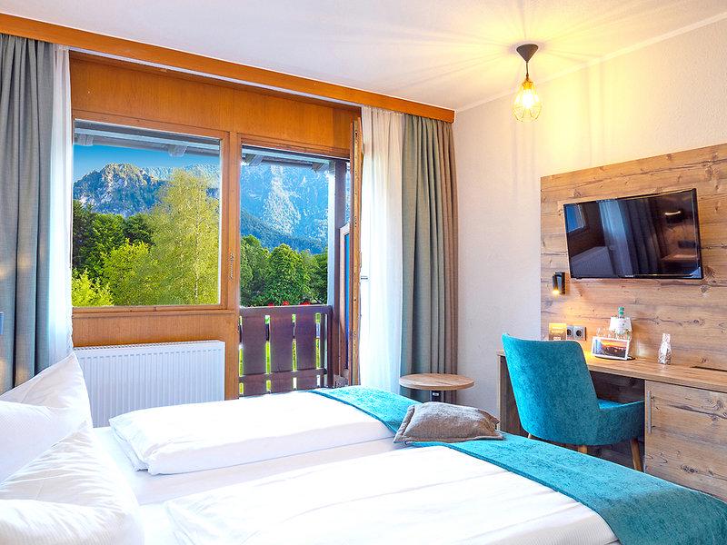 38E15DCDF52900BDF59C2C444B13FA2B