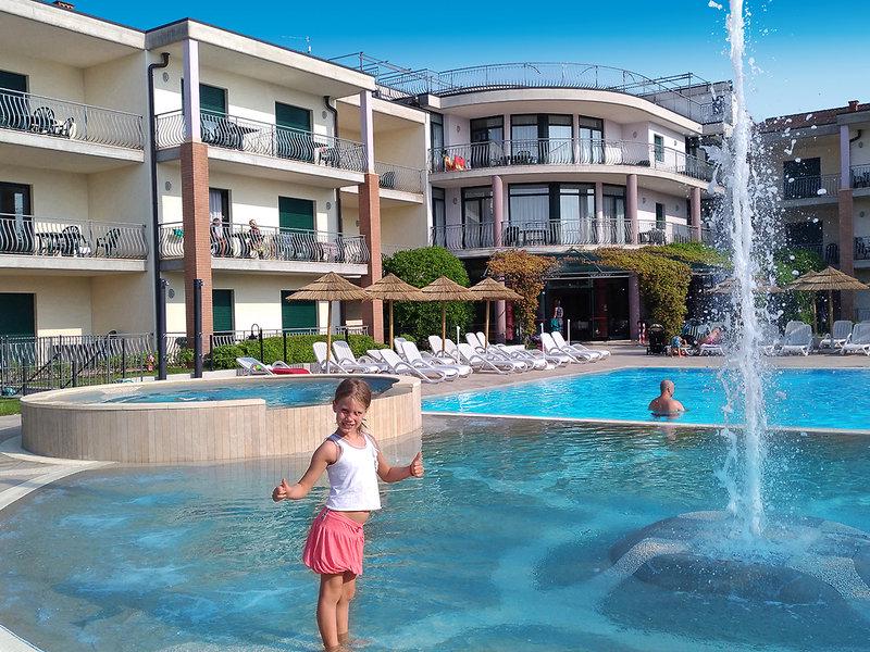 D2C4C6E21B80CC119F9477D1F44F2734