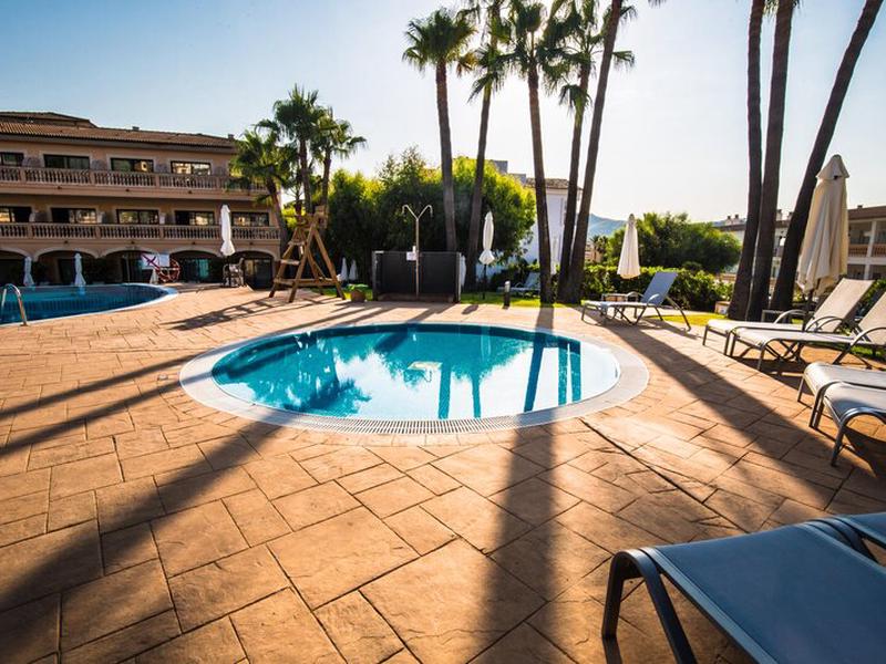 8B4A25FE23C7D78AB38A9F786D37B581