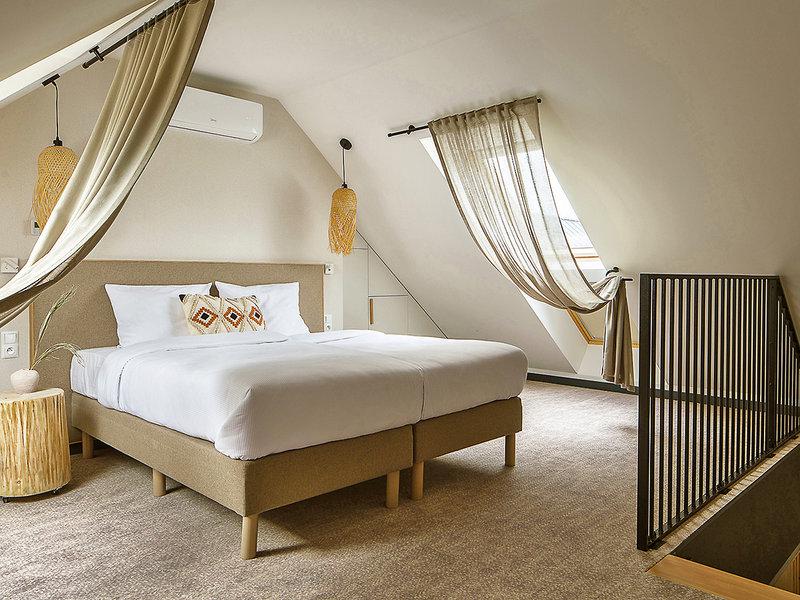 A50E58858F44CD2A21FD8FB8390E9A16