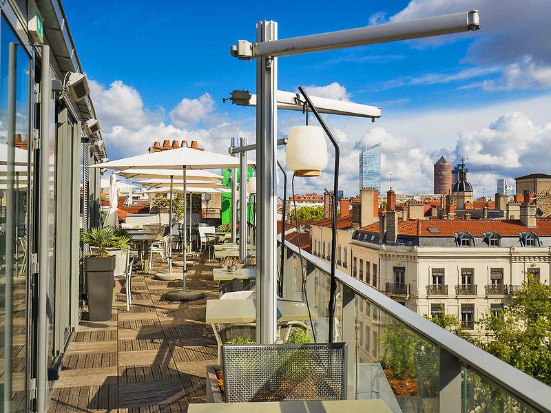 15616054C559C4628EBEF2D045A3741E