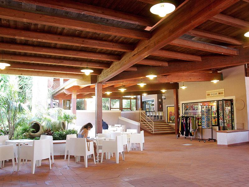 C9E7553A90CE3AD6C8EBA064E6569835