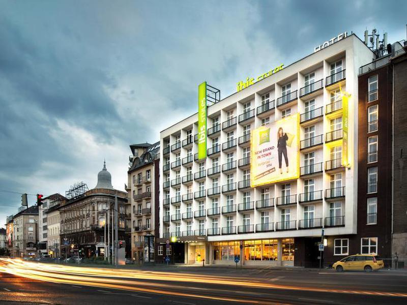 438FDA5D9D97B77EAD850F2E068BCE63