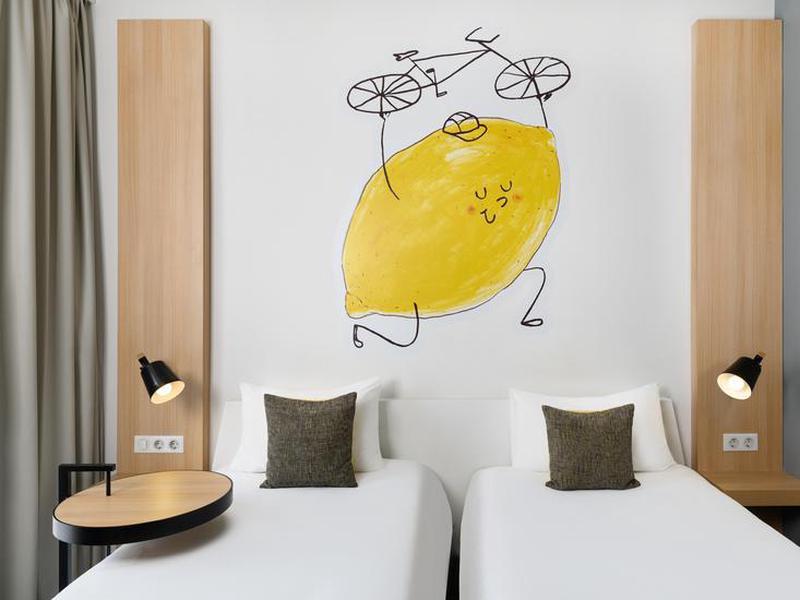 110F33604518DE427BA10F0F727B1F64