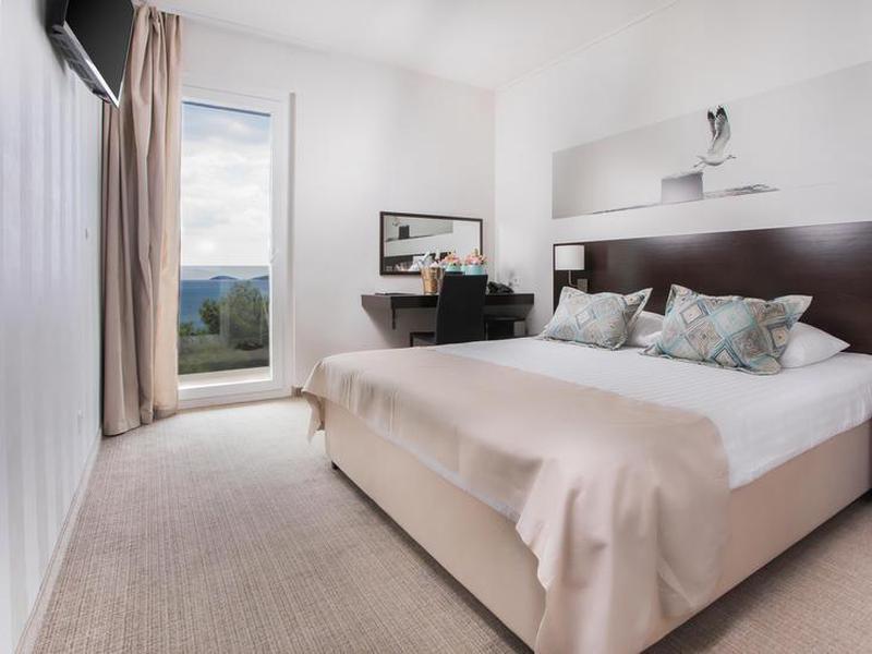 8ABC9364CFF4BE4054EEBD12AA911178