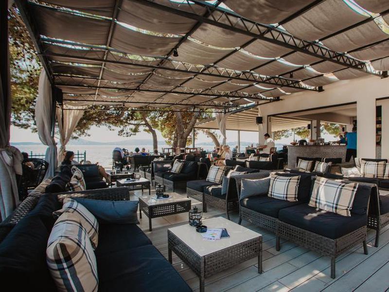 6675E78C3E8C879D22C72B230A626E04