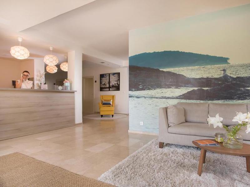 5AF18F9A0FFAEBD8D125503C01FC8351