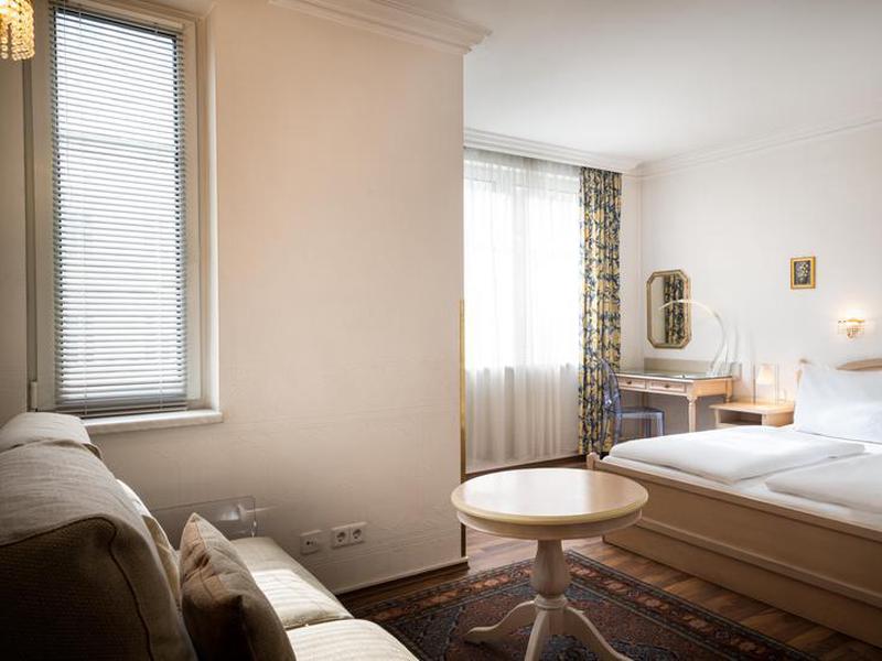 E59B389A95B93E8D3C80C219A61F3445