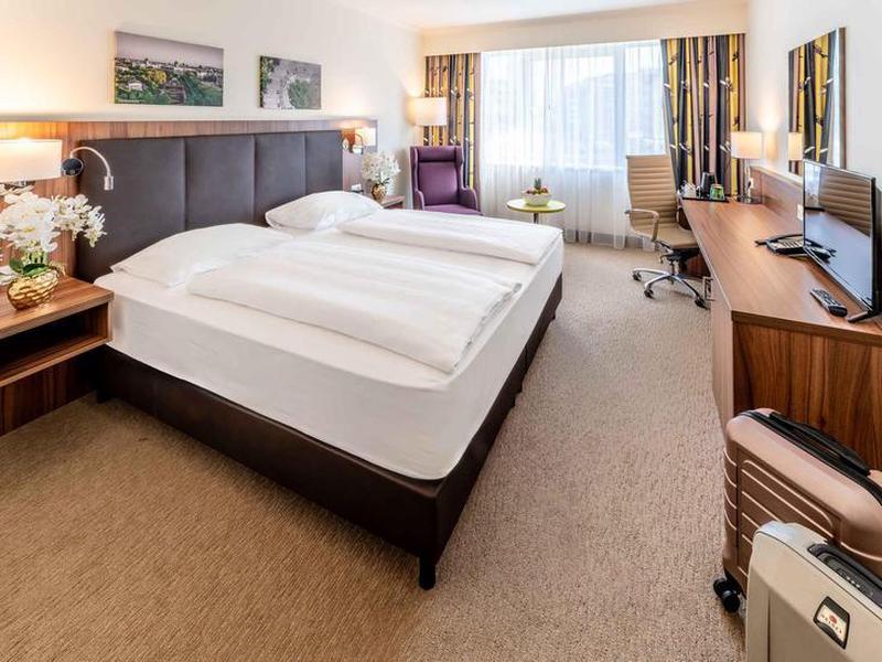 312C8CD3E56E04907D1AEA4C39CE399F