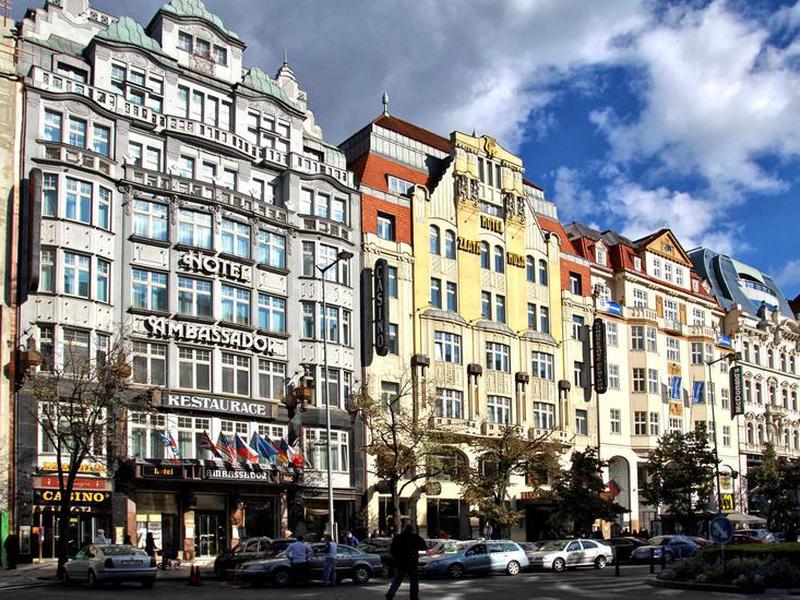 FEEA674335DCC2A72385B07650D49563