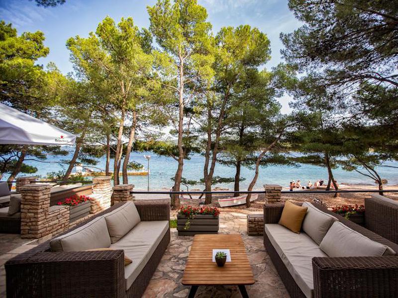 DDBD3E9510C50CD34342049BA5AAF2D7