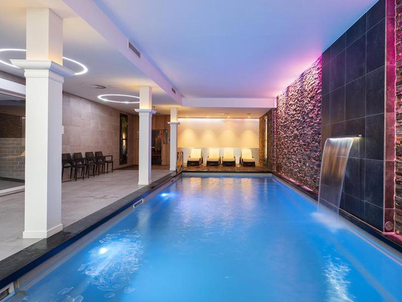 9BC12187E4EAD9BA3B6A61F81C9D55A1