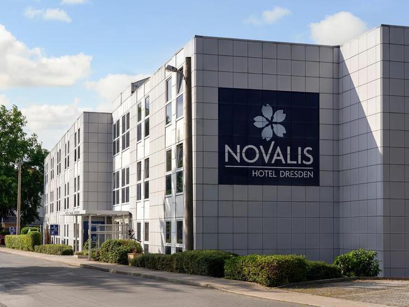 5ECC3509D9C1794CD8C5C7EF7B12B057