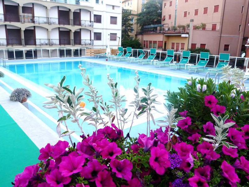 10ECE68D9FAD9B79F834CFA03692329E