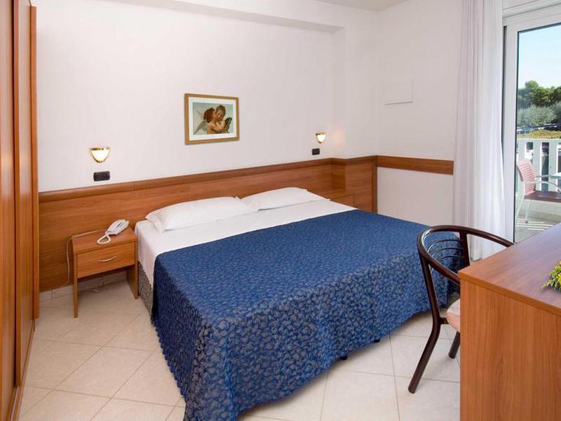 F289A07C5B402B49E3D8C2DA3E141CDF