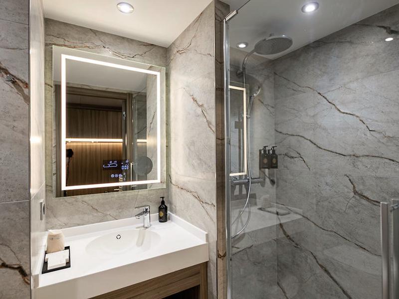 70C6744EB92B85B2932CC36450076A6B