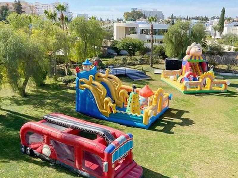 B7190B2D7611C1E8CA8983A3BD515740