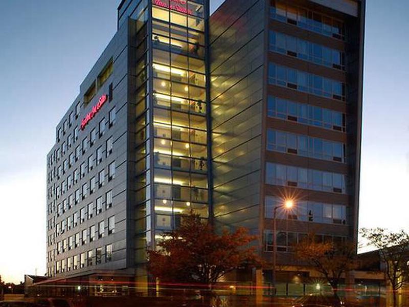 Hampton Inn & Suites Boston Crosstown Center