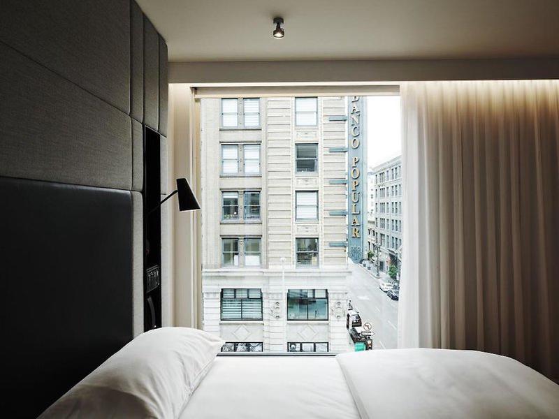 citizenM Los Angeles Downtown