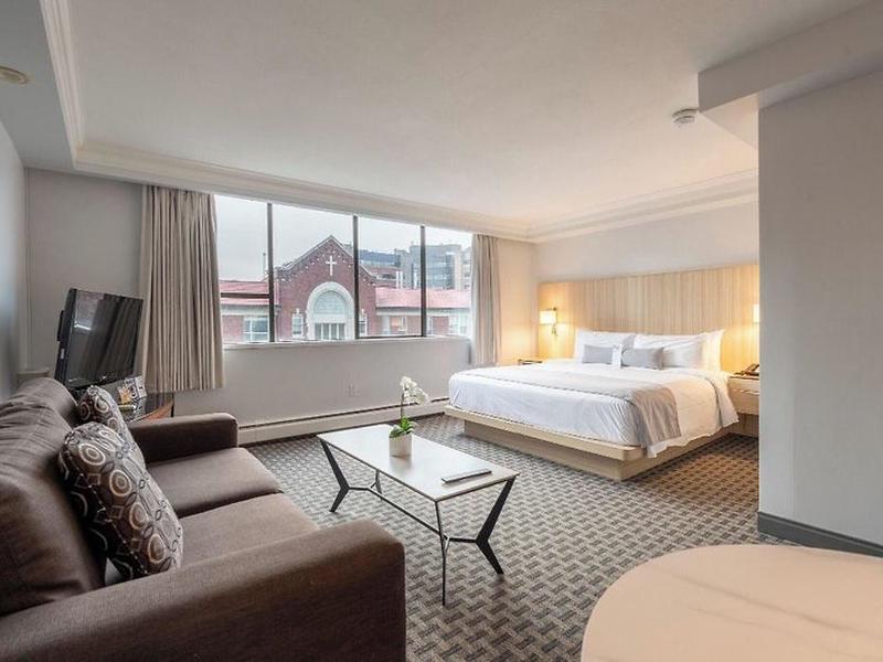 Century Plaza Hotel & Spa