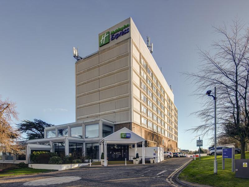 Holiday Inn Express Edinburgh - City West by IHG