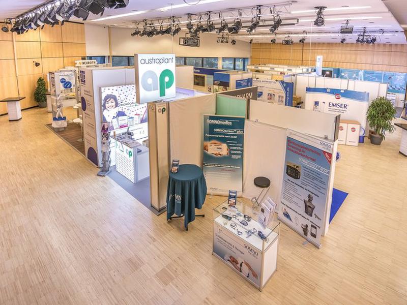 E6E63216DA97834E3E5F103F38C7675D