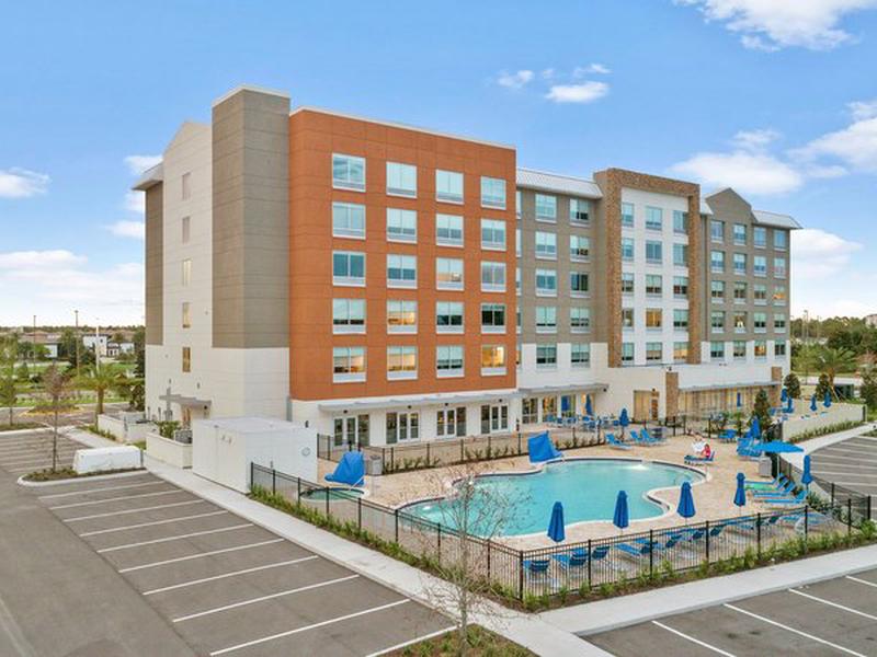 Holiday Inn Express & Suites Orlando - Lake Buena Vista by IHG