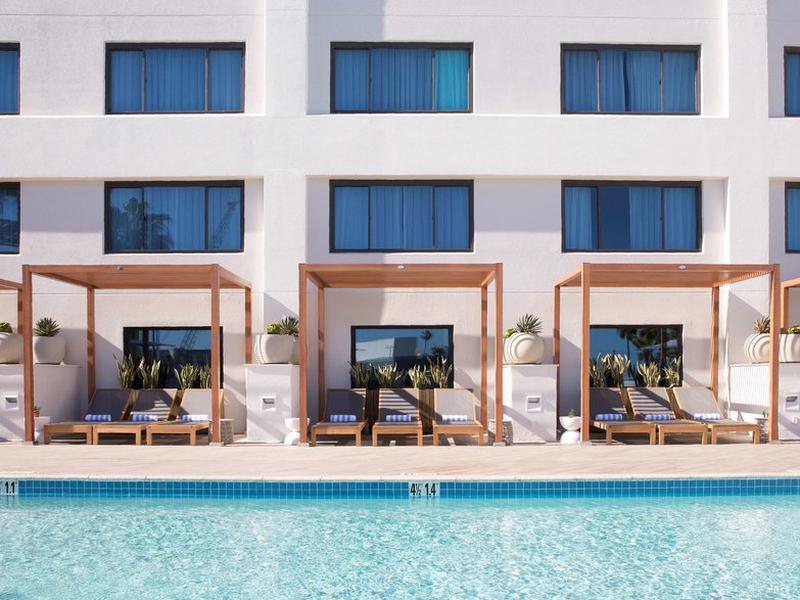 Hilton Santa Monica Hotel & Suites