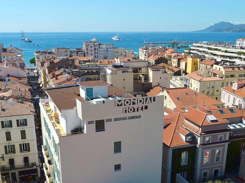 Hôtel le Mondial