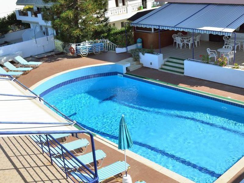 19C9C21F2A42911FF9DB8BDDE40A0292