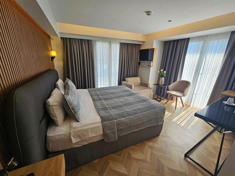 20CE16637CF71A208897418AF854DA06