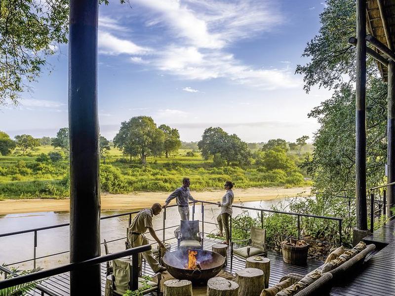 0A7297EB23AA293457512D98AE2E16AD