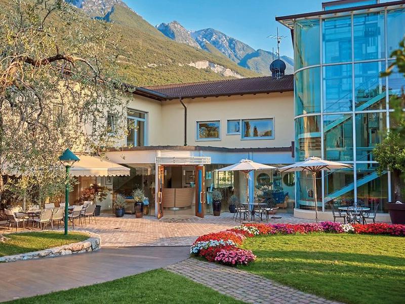 1D2176F3D61942EC1BF331C187F77CA4