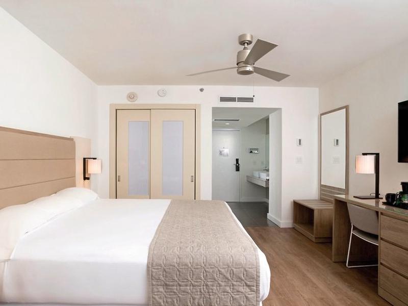 43F85817209BBD16C3A3BDB545C592BC