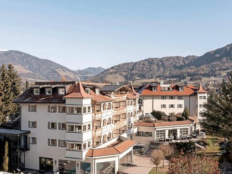 5F0E82ACFDD8D6E6324C9AC7A735844B