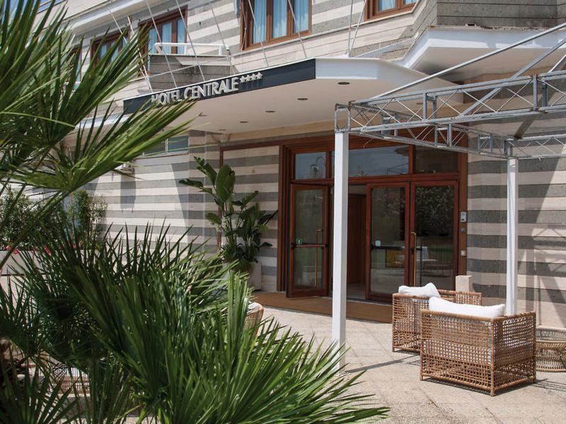 AD9E042908480A0B1EF9CB6A2C5B55BE