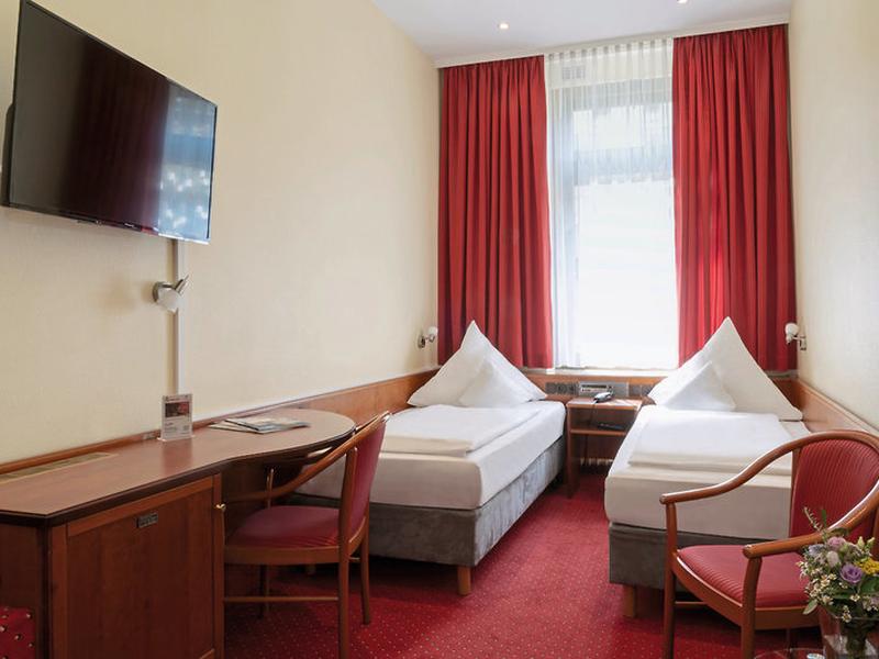 320DF624F791E675D42CA267BD8C079A