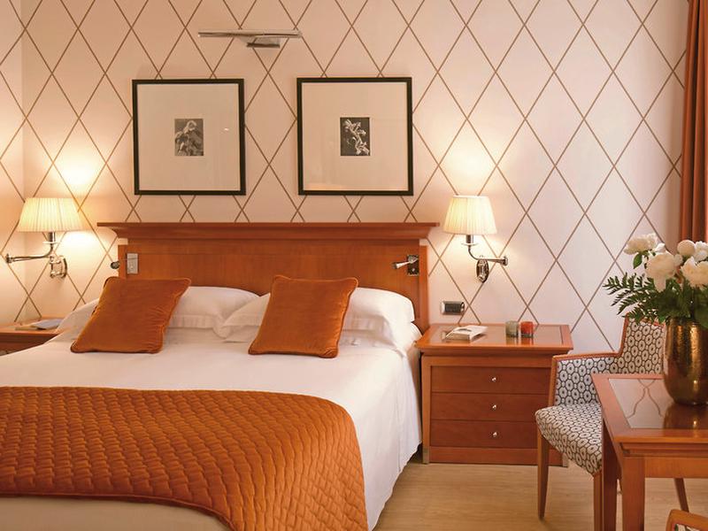 4BA098C1ABB0A56B0B72216E8FD5E56A