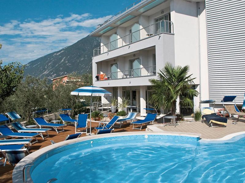 B4CDC0B226DA5668CBB31AD2E775BEC0