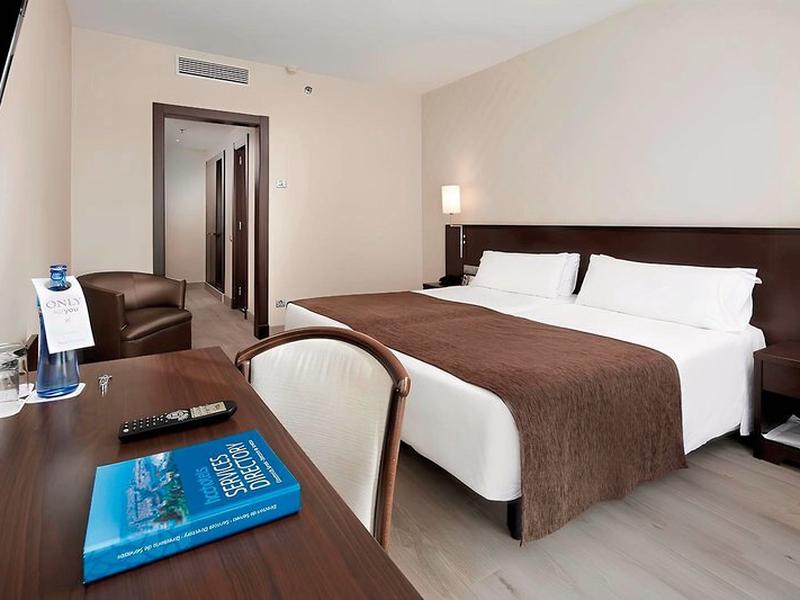 2A00CFA6B7A3F4F2A4301C3CB66DE20C