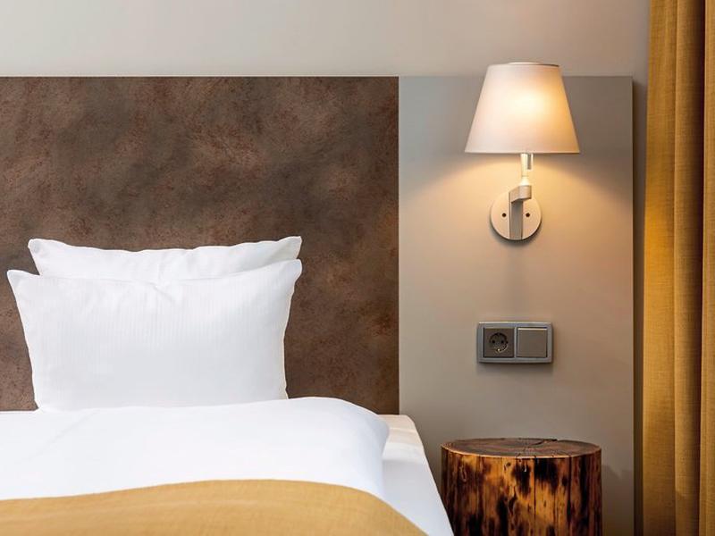 B2C15167D0B2958C57B9345F9D9A0434