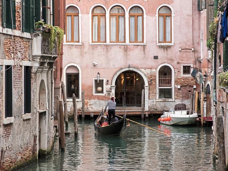 CB8C9C941E49CE670034855E297C7FCE