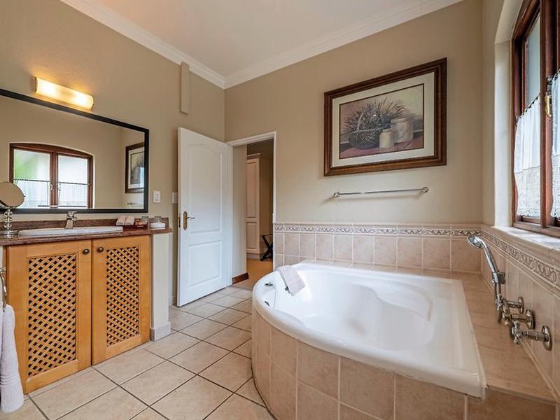 5147D2AB944E9A44CE3FF5E1E54A3CA1