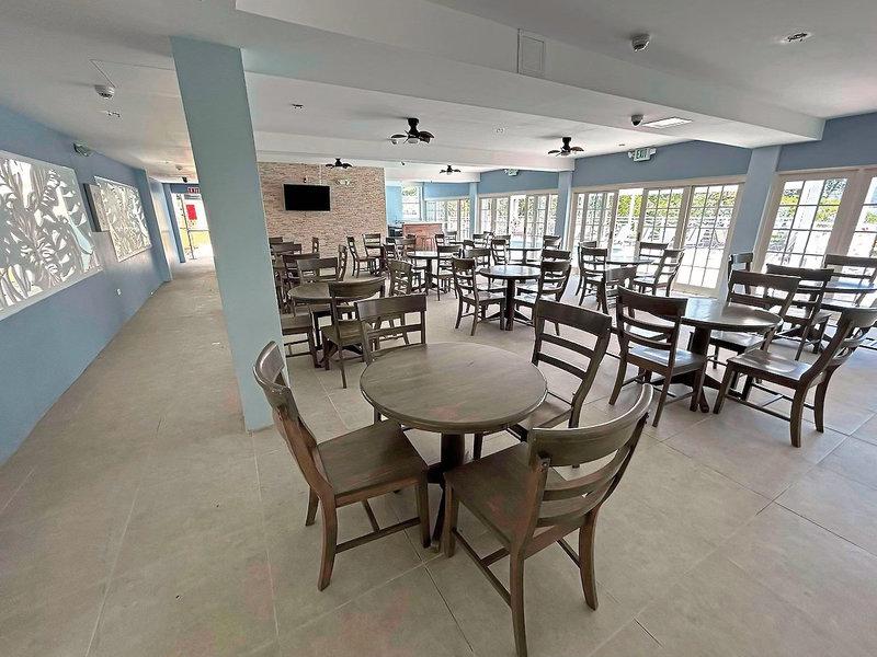 372600C0CBDE8E0329A61A863D1852D3