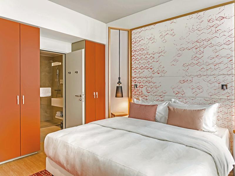 810327B73C2C15DF15E9B4A52BE08D86